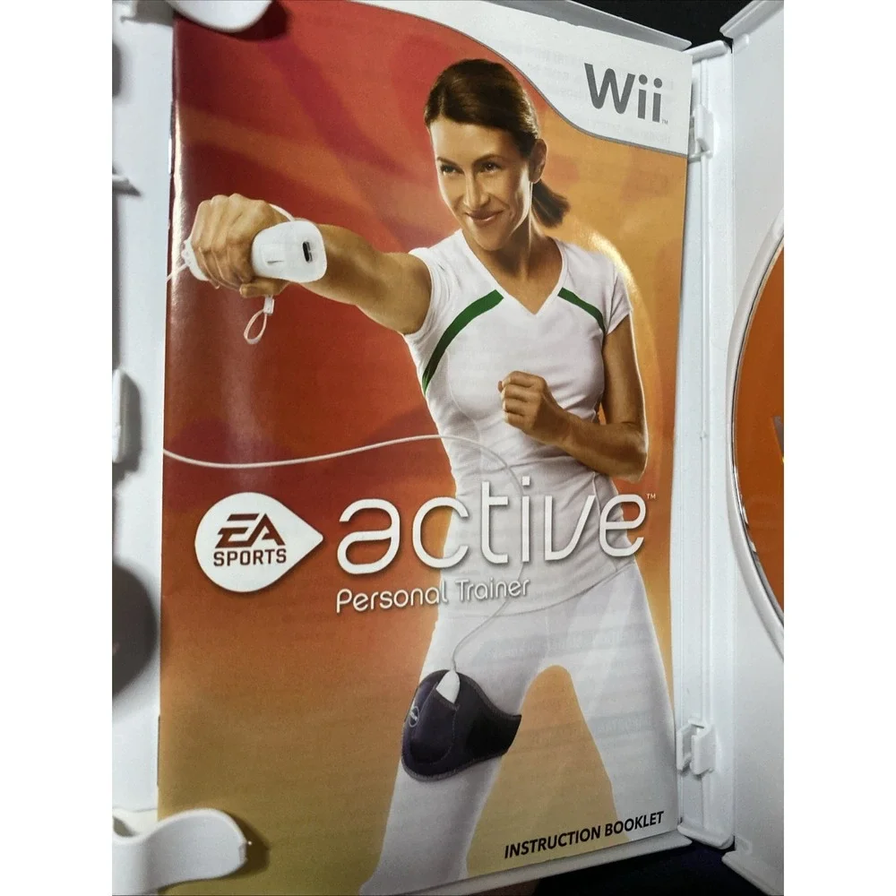 Nintendo Wii - EA Sports Active: Personal Trainer - Complete w/ Manual